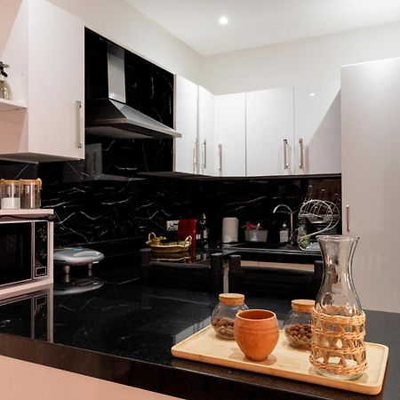Appartement Centre Marrakech Gueliz - Cool & Cozy Apartment For A Family Stay In The Heart Of The City Марракеш Екстер'єр фото
